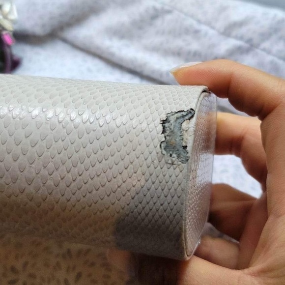 ❌SOLD❌Pre-loved Jimmy Choo Sunglasses with crystals in pink - Picture 6 of 8